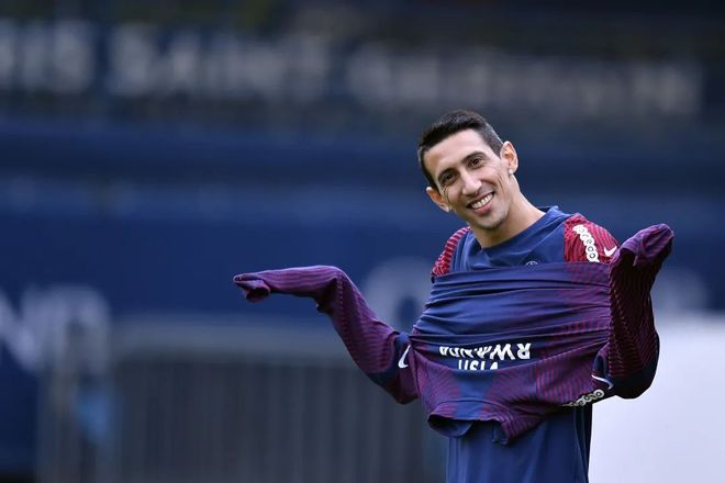 包含昂热球员陷入劳累周期，俱乐部医疗组加紧疗养的词条