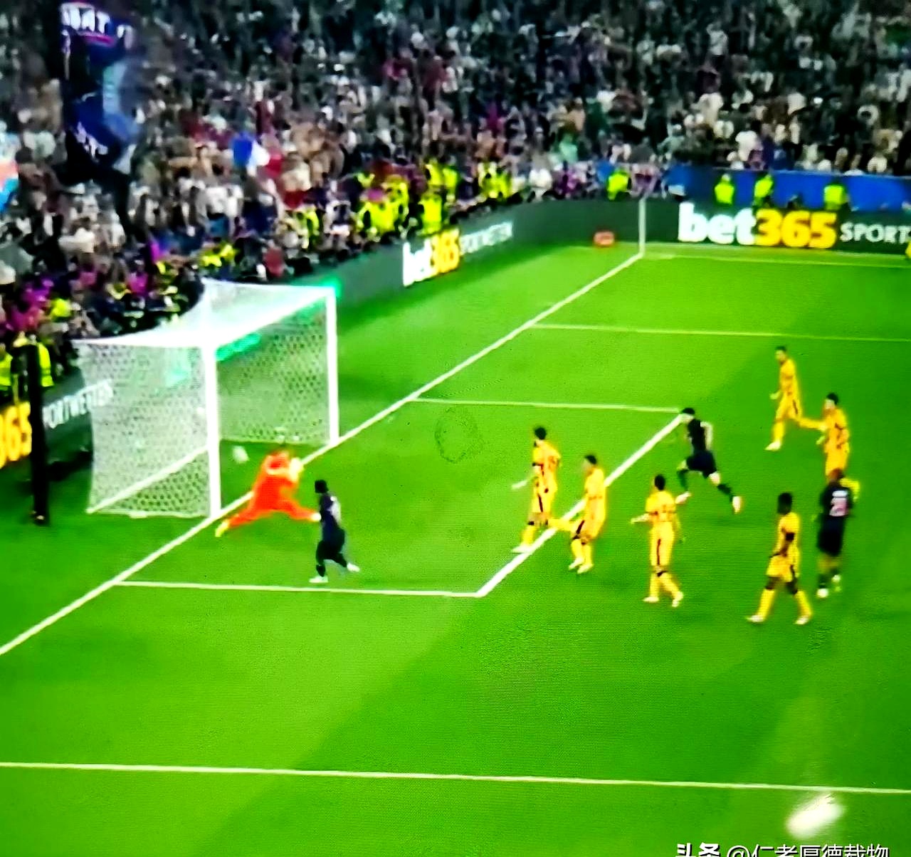 巴黎圣日耳曼再次大胜尼斯,稳固头名位置(巴黎圣日耳曼首发11人) 巴黎圣日耳曼再次大胜尼斯,稳固头名位置(巴黎圣日耳曼首发11人)